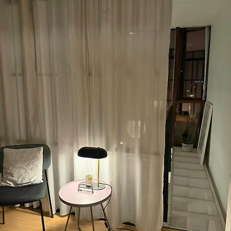 Architect Designed Between And Nature Apartament *